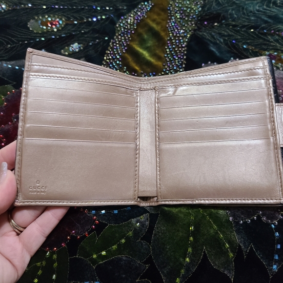 Gucci Wallet - Picture 10 of 15